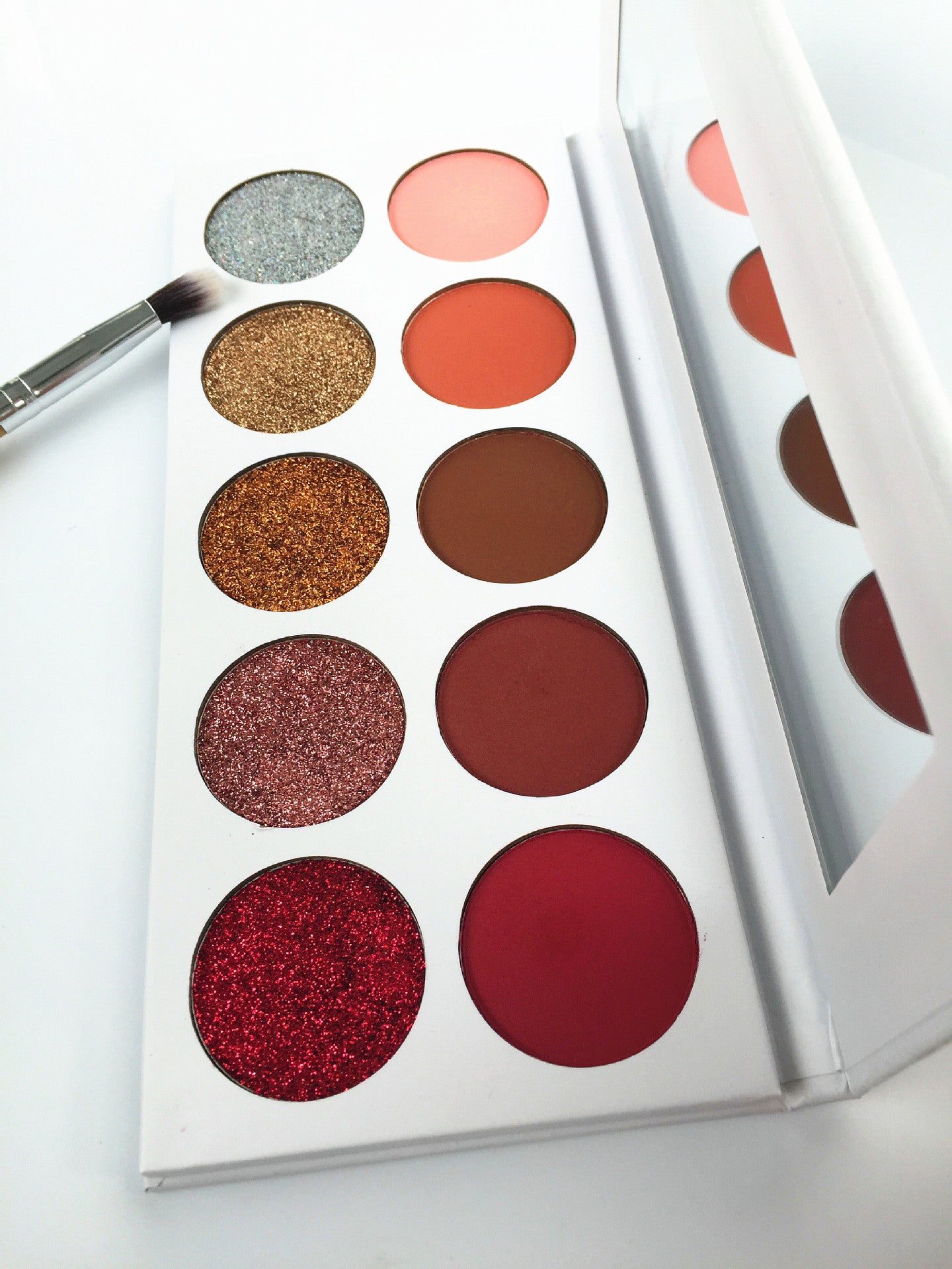 High-Pigment Colorful Eyeshadow Palette | Long-Lasting & Blendable